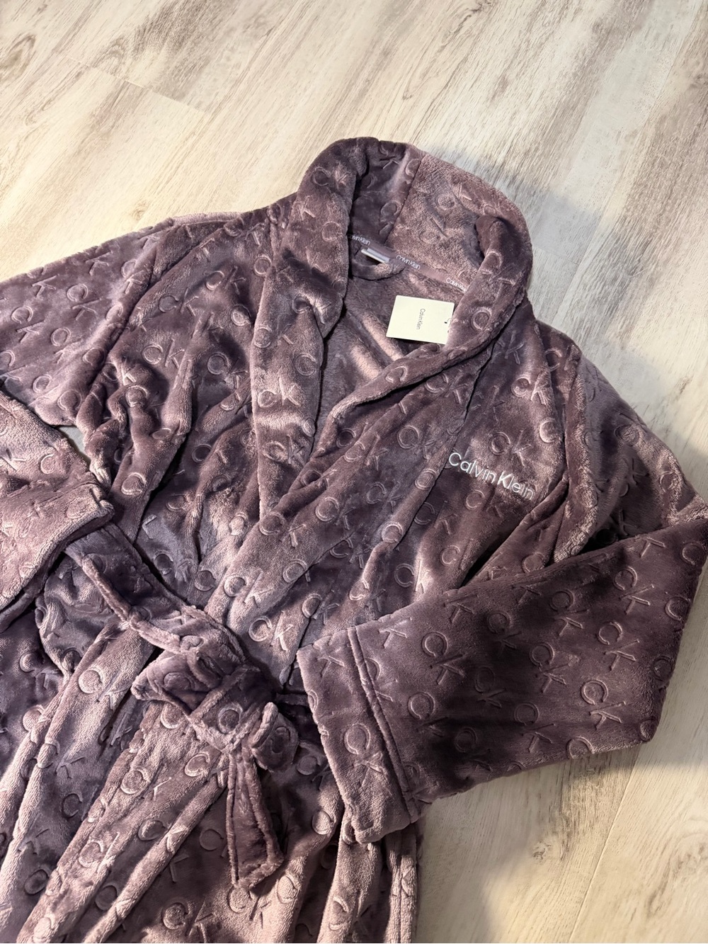 Calvin Klein Allover Logo Robe Plush Robe Brown - Picture 2 of 2